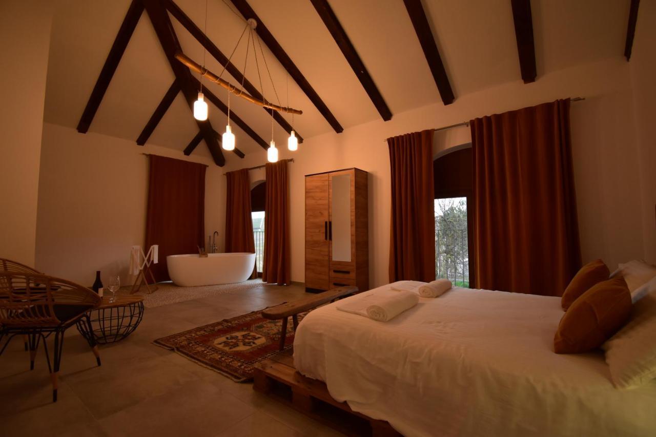 Cascina Tre Botti Hotel อาญาโนแตร์เม ภายนอก รูปภาพ