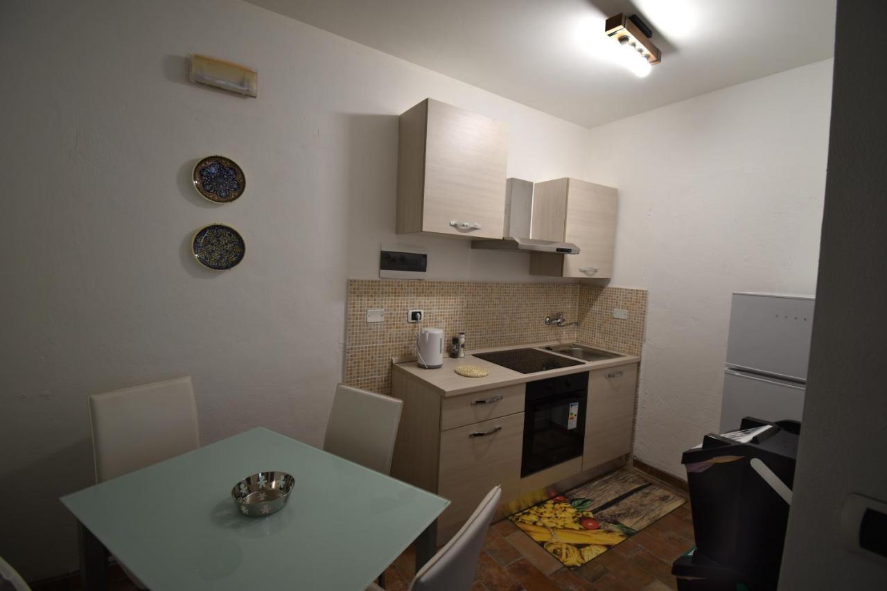 Cascina Tre Botti Hotel อาญาโนแตร์เม ภายนอก รูปภาพ