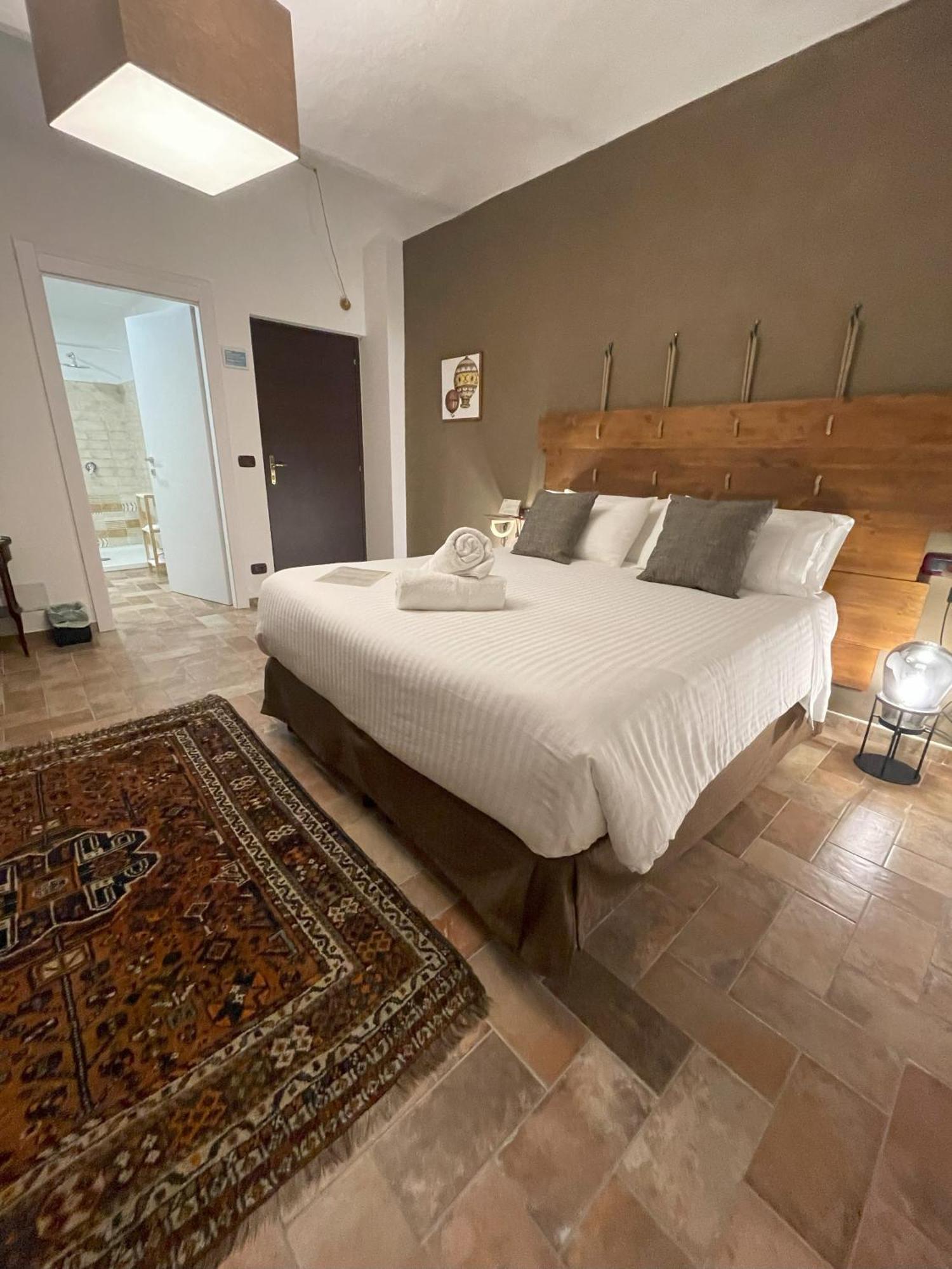 Cascina Tre Botti Hotel อาญาโนแตร์เม ภายนอก รูปภาพ