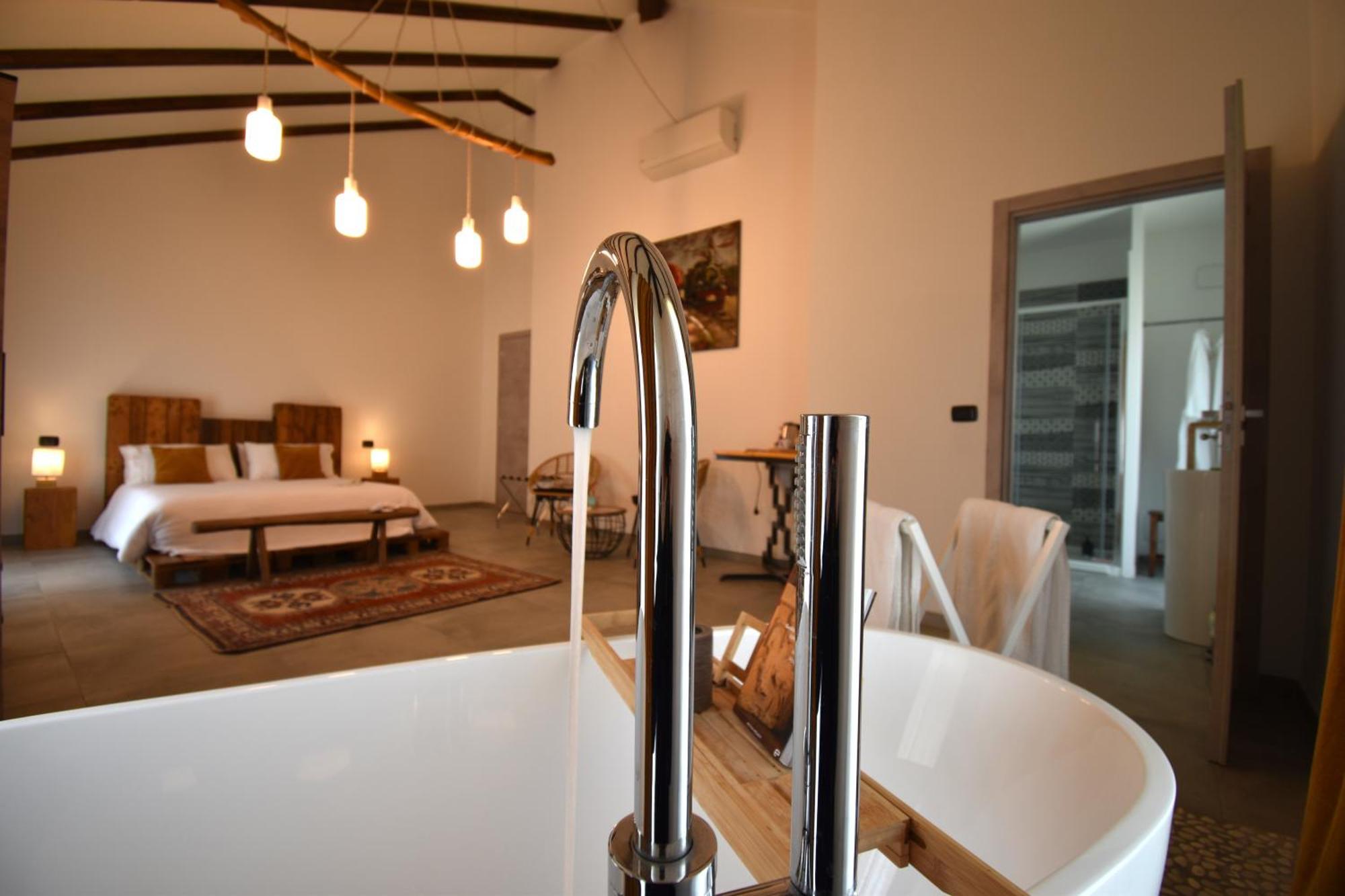 Cascina Tre Botti Hotel อาญาโนแตร์เม ภายนอก รูปภาพ